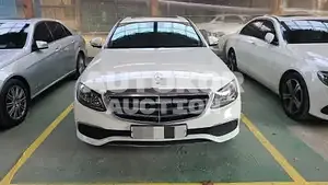 2020, Mercedes-Benz / E 300, VIN: WDDZF4KBXLA735603, 33820 км., gas