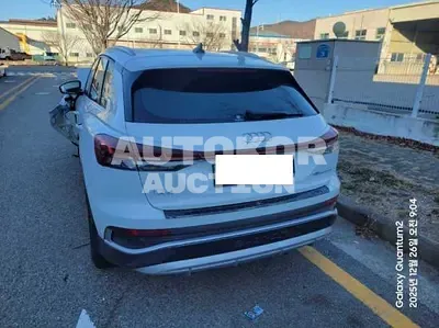 2025, Audi / q4 e-tron, 10236 км., electric