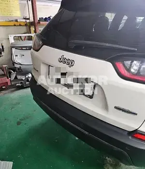 2018, Jeep / Cherokee, VIN: 1C4PJMCBXKD166702, 67328 км., gas
