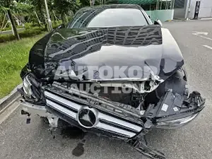 2020, Mercedes-Benz / E 300, VIN: W1KZF4KB7LA804540, gas