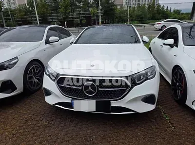 2024, Mercedes-Benz / E 200, gas