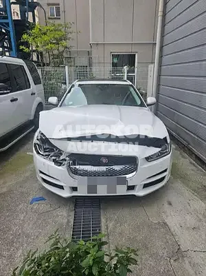 2017, Jaguar / XE, VIN: SAJAB4BN7HCP13102, 63806 км., diesel, 1999 куб.см.