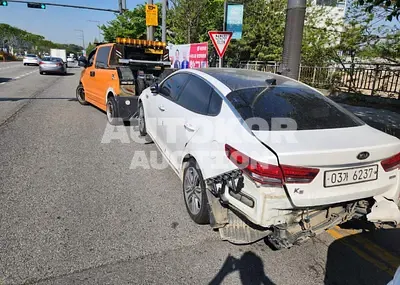 2018, Kia / K5, VIN: KNAGW41EBJA024532, 87507 км., hybrid