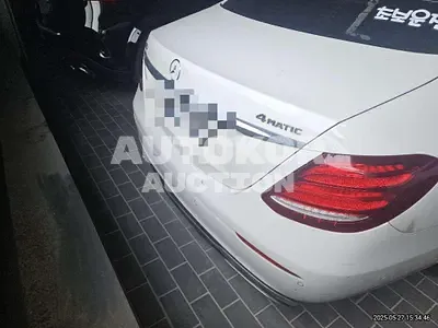 2018, Mercedes-Benz / E 300, 111836 км., gas