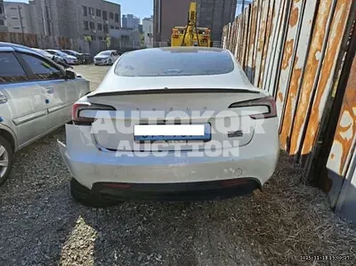 2024, Tesla / Model 3, VIN: LRW3E7ET7RC295987, electric