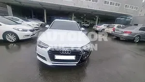 2018, Audi / A4, VIN: WEUZZZF41JA175877, 194899 км., diesel