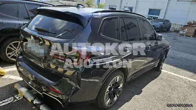 2025, BMW / iX3, 28870 км., electric