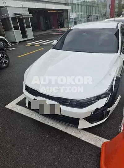 2025, BMW / B5, gas, 1600 куб.см.