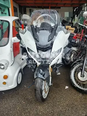 2023, BMW / 125, 10000 км., gas, 1254 куб.см.
