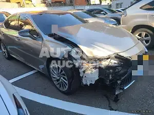 2021, Lexus / ES 300, 44600 км., hybrid