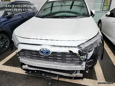 2023, Toyota / RAV4, VIN: JTMDWRFV5PD576712, hybrid