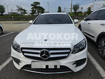 2020, Mercedes-Benz / e300, VIN: W1KZF4KB0LA822975, 68149 км., gas