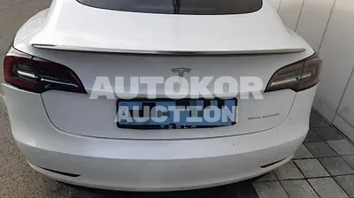 2021, Tesla / Model 3, VIN: 5YJ3E1EB8MF011043, 79516 км., electric