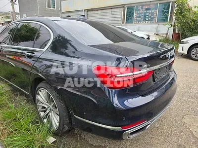 2017, BMW / 750, 120000 км., gas