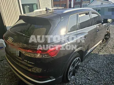 2022, Audi / q4 e-tron, 180000 км., electric