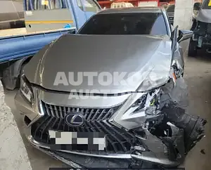 2022, Lexus / ES 300, 8051 км., hybrid