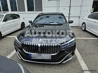 2022, BMW / 740, 17337 км., gas