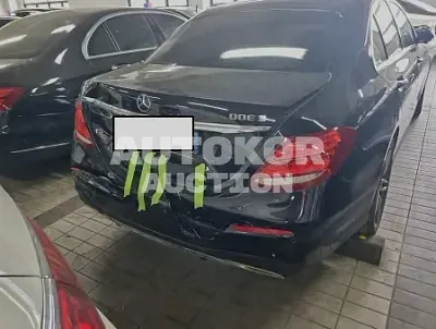 2019, Mercedes-Benz / E 300, VIN: WDDZF4JB8KA522276, 120125 км., gas