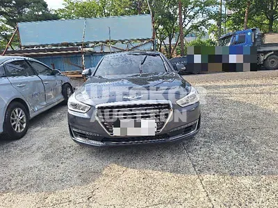 2016, Genesis / eq900, 157309 км., gas, 3300 куб.см.