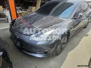 2022, Tesla / Model 3, 16991 км., electric