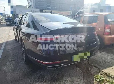 2024, Genesis / G90, 23415 км., gas, 3470 куб.см.