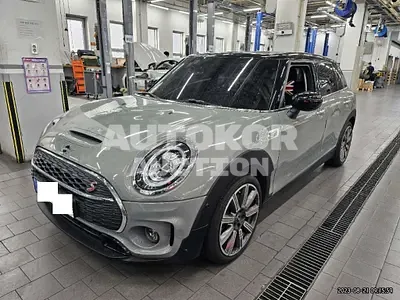 2021, MINI / Clubman, VIN: WMWXJ5107M2P32592, 24610 км., gas