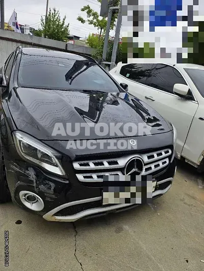 2019, Mercedes-Benz / GLA 220, 30854 км., gas