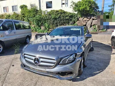 2017, Mercedes-Benz / e300, 70000 км., gas