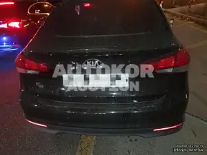 2016, BMW / Z1, VIN: KNAFK412BGA637621, 110000 км., gas