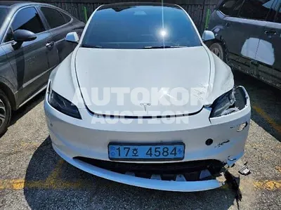 2024, Tesla / Model 3, electric