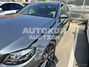 2019, Mercedes-Benz / E 300, VIN: WDDZF4KB8KA576708, 53164 км., gas