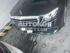 2019, Mercedes-Benz / E 220, unknown