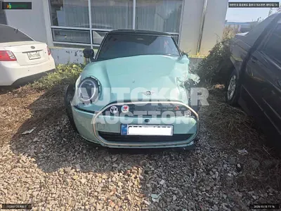 2025, MINI / cooper s, VIN: WMW21GD04S2W76710, 10536 км., gas, 1998 куб.см.