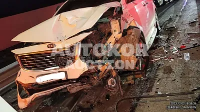 2015, Kia / Carnival, VIN: KNAMC81ABFS077598, 120056 км., diesel