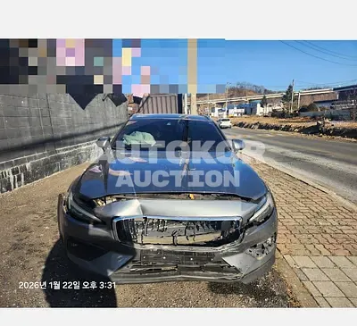2021, Volvo / v60 cross country, 31124 км., hybrid