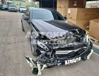 2020, Mercedes-Benz / E 300, VIN: WDDZF4KB0LA734265, 78810 км., gas