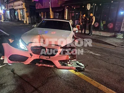 2017, Mercedes-Benz / c200, VIN: WDDWK4CB8HF586678, 64298 км., gas