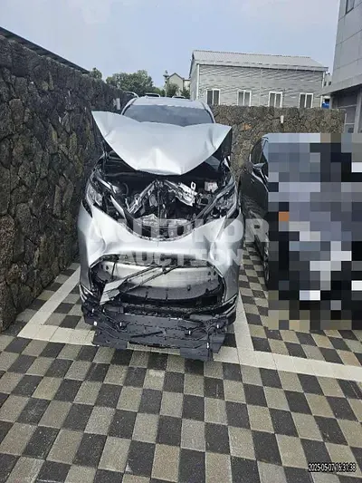 2024, Toyota / Sienna, 8558 км., gas