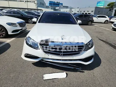 2017, Mercedes-Benz / E 300, VIN: WDDZF4JBXHA066242, 245159 км., gas