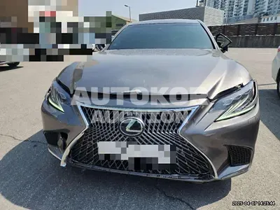 2017, Lexus / LS 500, 108066 км., hybrid