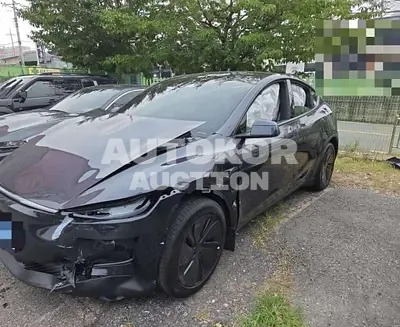 2026, Tesla / Model Y, 3000 км., electric 2026, Tesla / Model Y, 3000 км., electric