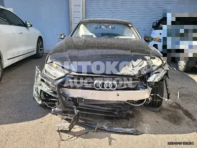 2023, Audi / A7, 2200 км., hybrid