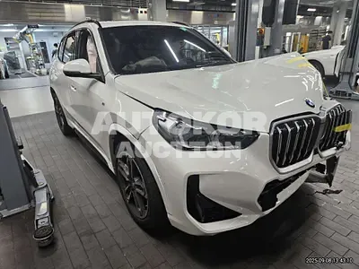 2025, BMW / 120, 2704 км., gas