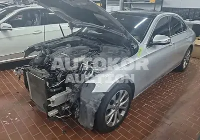 2017, Mercedes-Benz / E 300, VIN: WDDZF4JB8HA038178, 98123 км., gas