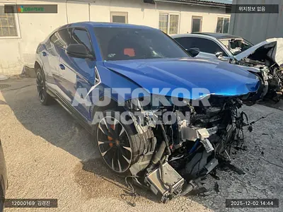 2022, Lamborghini / Urus, VIN: ZPBEA1ZL3NLA21848, 18887 км., gas, 3996 куб.см.