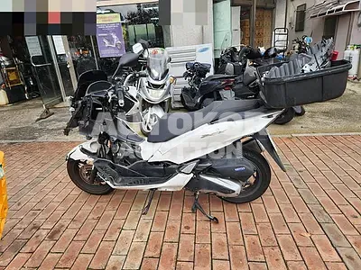 2021, BMW / 125, 70619 км., gas