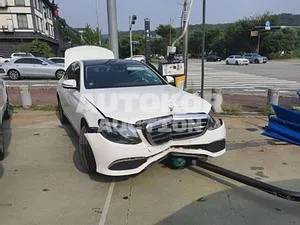 2017, Mercedes-Benz / E 300, VIN: WDDZF4KB9HA154455, 30000 км., gas, 3498 куб.см.