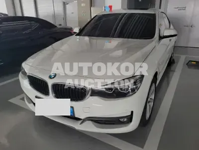 2020, BMW / 320, VIN: WBA8T310XLBX94327, 26204 км., diesel