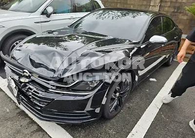 2018, Volkswagen / Arteon, VIN: WVWZZZ3HZJE517244, 67706 км., diesel