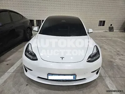 2021, Tesla / Model 3, VIN: 5YJ3E1EB3MF913924, 152852 км., electric